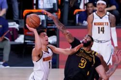 赛后突围战来临，夏洛特黄蜂围绕法甲绝杀压哨，气氛紧张，轮换策略成焦点 -麻将胡了模拟器