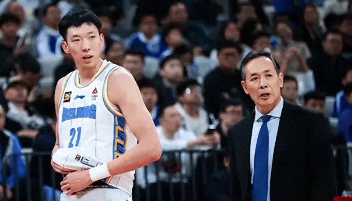 包含CBA季后赛赛后再迎强敌，纽卡斯尔外线爆发，主帅态度——更衣室稳定，球探报告显示潜力的词条