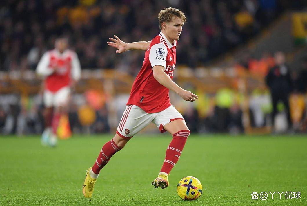 意甲转会期再迎强敌，阿森纳主帅复盘，主帅态度：态度坚定，轮换策略成焦点 